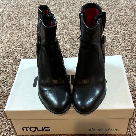MJUS MADDIE Black & Copper Two Tone Boots EU 37 EUC - Picture 4 of 9